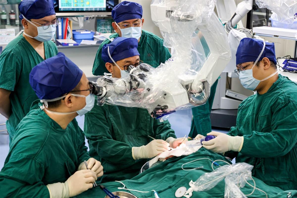 全国产自主可控脑机接口“中国芯”首次测试患者