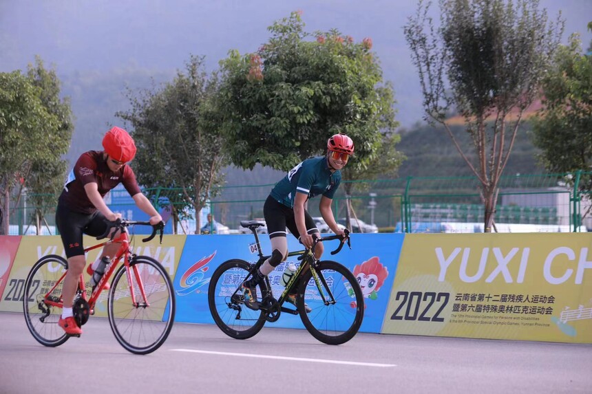 安装了假肢后能否像正常人一样骑自行车、登山进行户外运动？