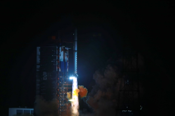 白丝校脱白丝让我c网络用语引热议青少年心理健康成焦点背后