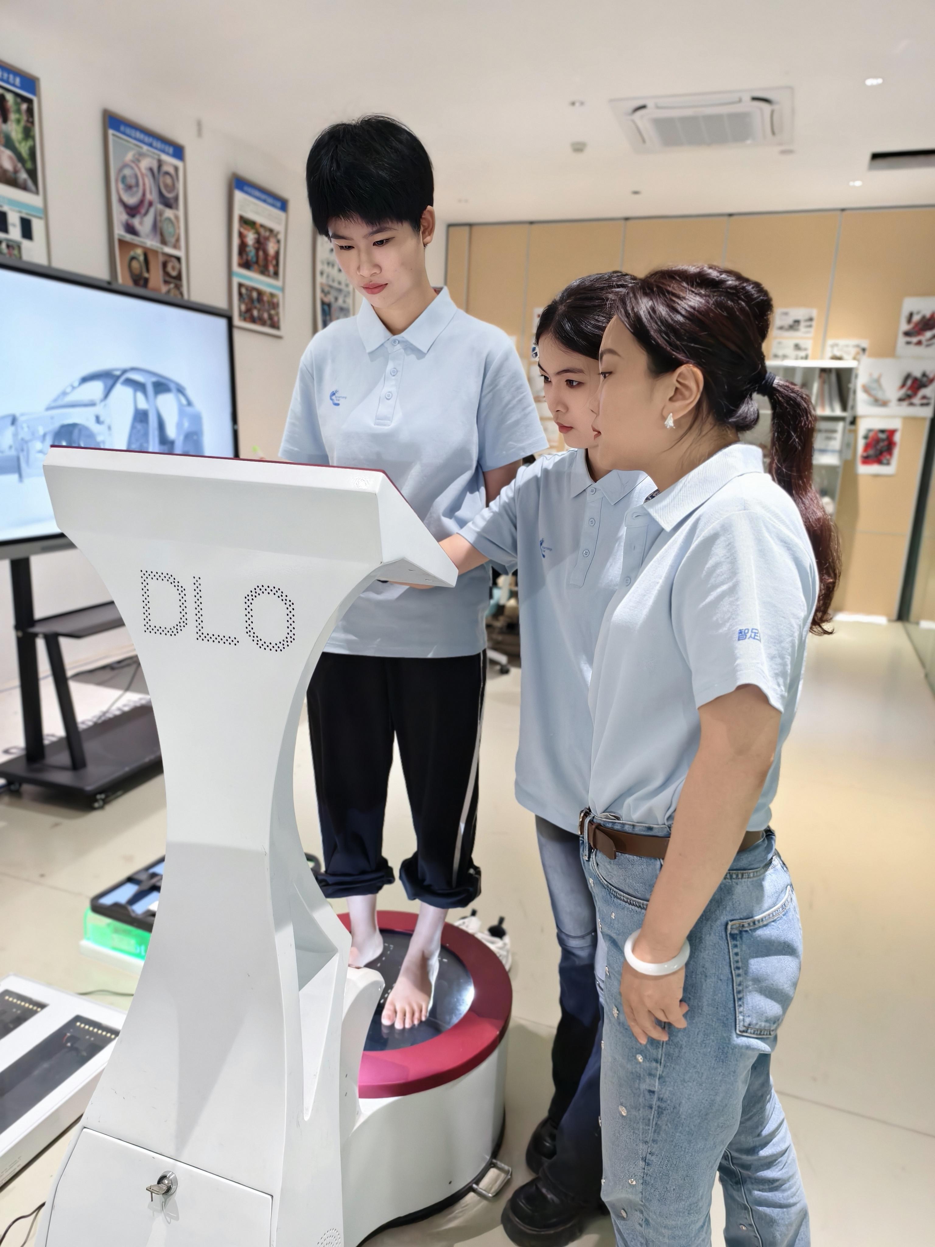 广州这所职院“智造”的运动鞋藏着多少黑科技？【视频】(图2)