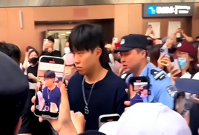 全红婵退赛后的现状暴露了体育圈的乱象多位运动员难以幸免(图18)