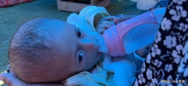 加沙饥饿婴儿画面曝光营养不良死亡数万网友 来卖惨当寄生虫(图1)