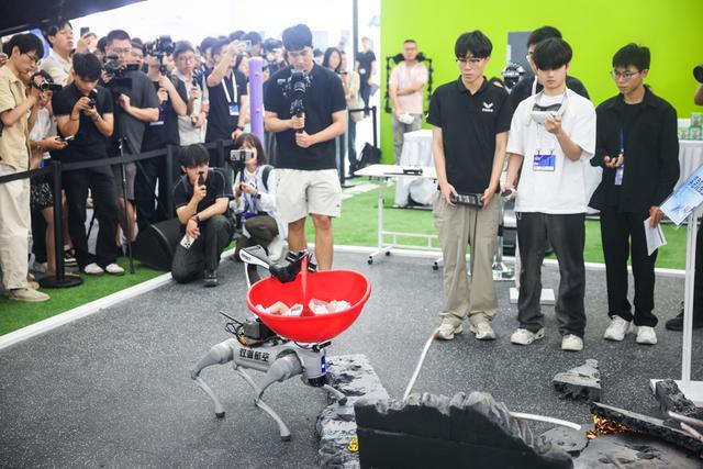 外滩大会上“秀绝活”机器人离我们的生活还有多远？(图18)