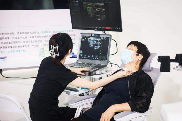 外滩大会上“秀绝活”机器人离我们的生活还有多远？(图29)