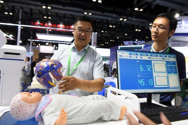 行得更稳、听得更清！2025福祉博览会展示智能助残新成果(图6)