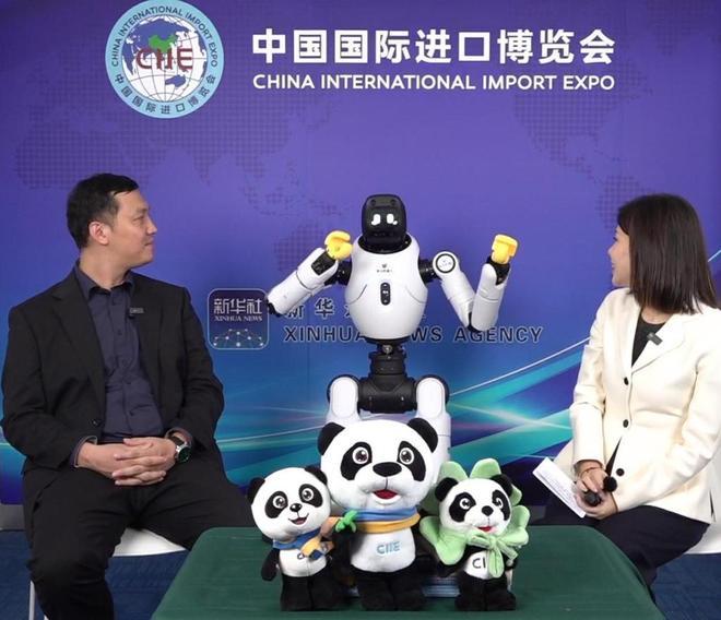 进博直击｜人形机器齐聚未来决胜具身智能AI模型(图9)