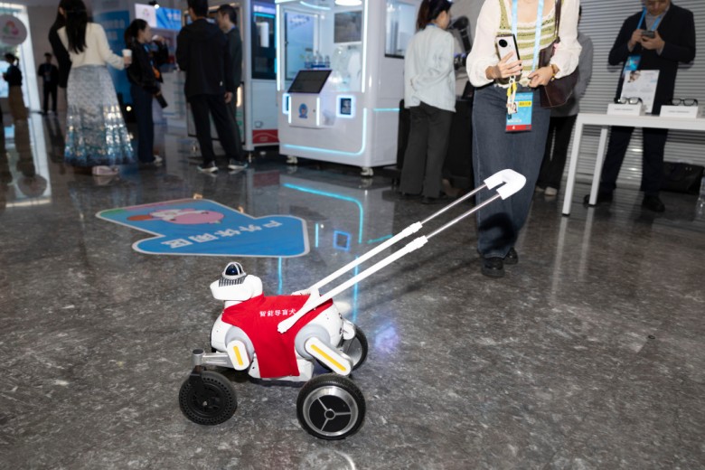 残特奥会主新闻中心“科技助残”展区：诠释“有爱无碍”(图6)