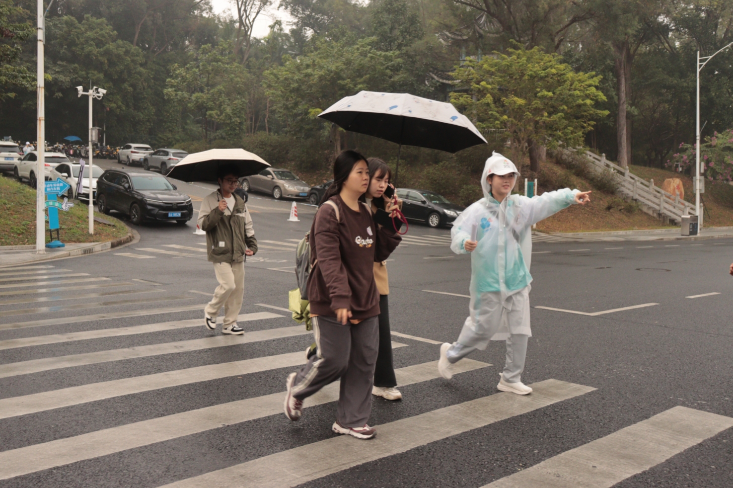 假肢技师、快擦手、滚球妹……他们是残特奥会华农场馆幕后星光(图1)