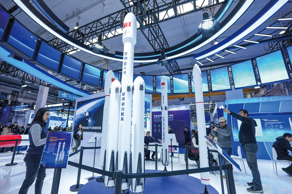 无数微小创新涌现点亮一个壮阔未来——代表委员眼中的未来产业(图6)